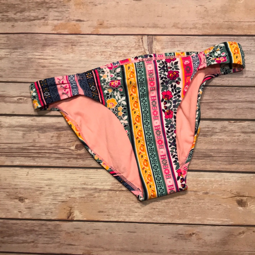 🦄4/$20 bikini bottom
